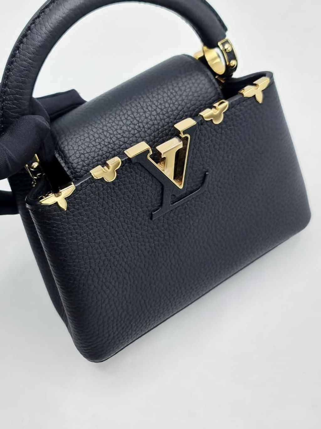 6748c56b-04f3-442e-8709-d831f7f707f2