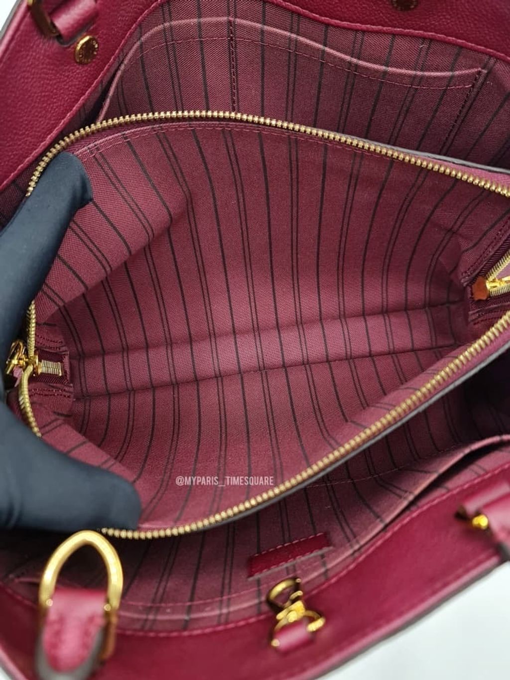 a200249e-18ec-418a-9786-d1c90a8c7b7b