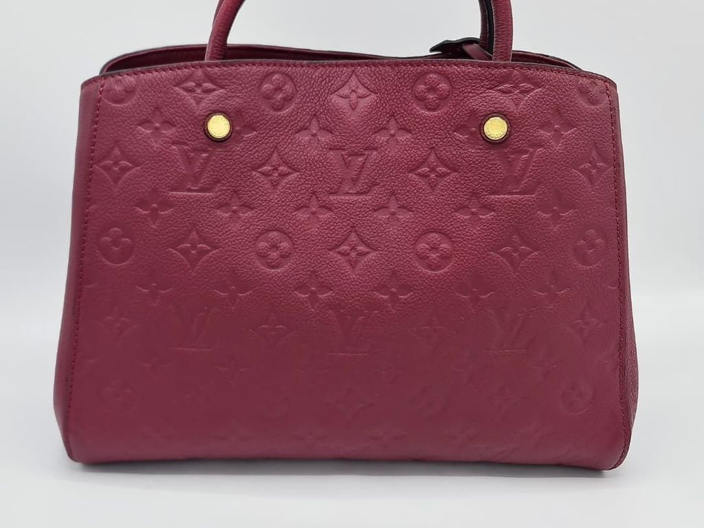 dcc9c97e-ed32-4b4f-bd4c-a8374cabba26