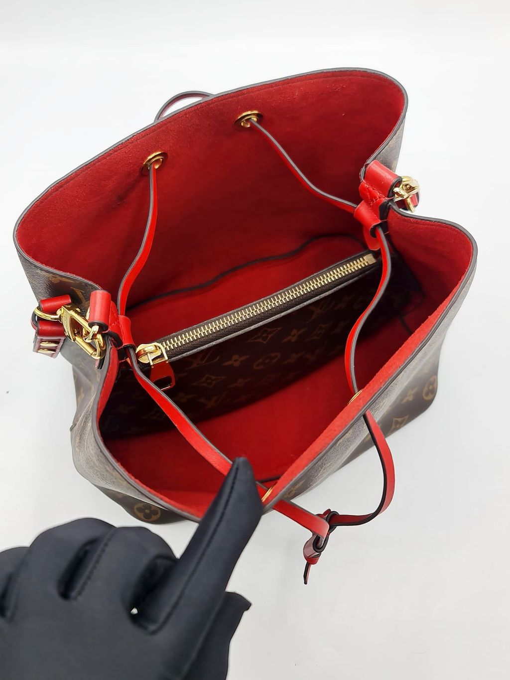 e0fbd628-ff48-420c-846f-75583b238fe9