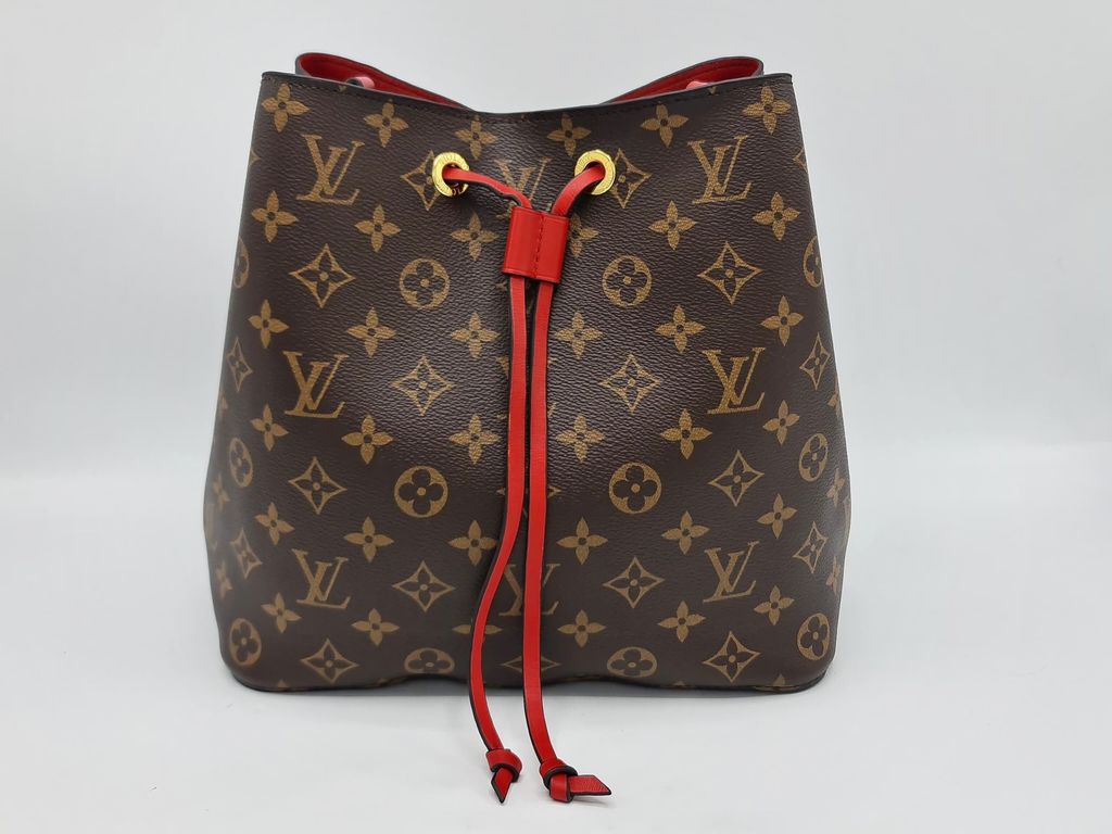 2acec991-1c4f-46c5-b8d2-e125de2c189e