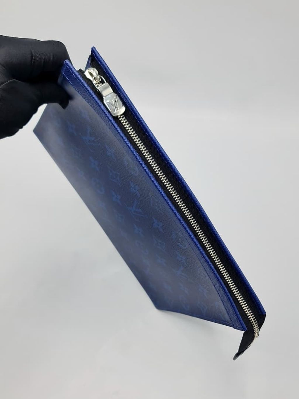 64c14bee-4e71-4b3b-a693-4c125e0594c9