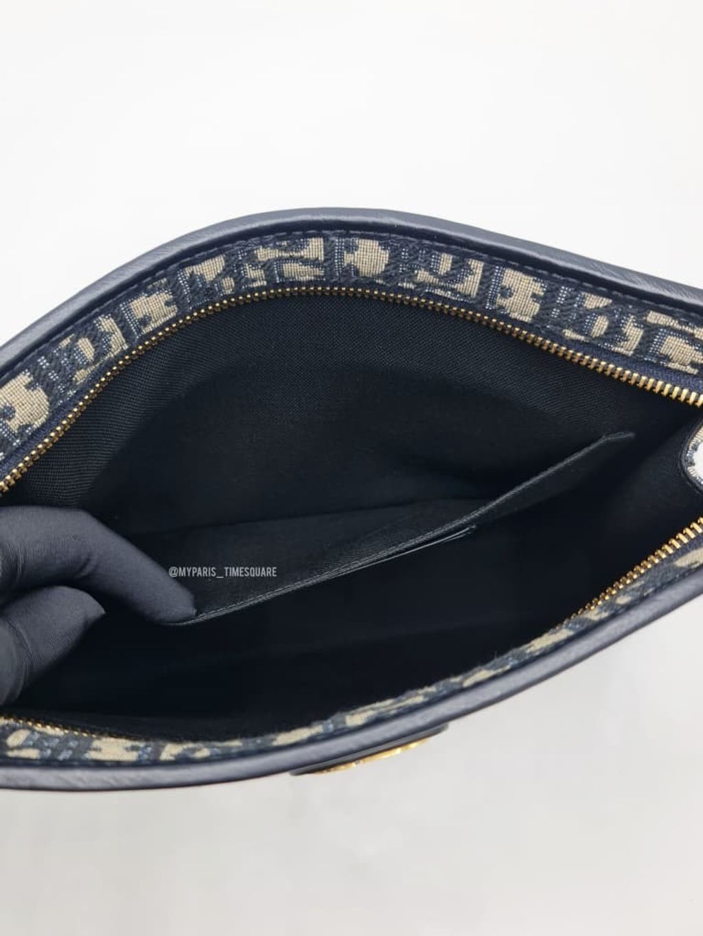 99eb3652-c41f-48f0-b540-6d0dd21b9f5f