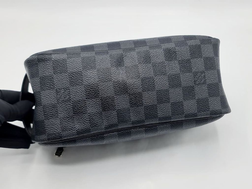 6b982623-e28d-4855-889e-a23a7c05e4e6