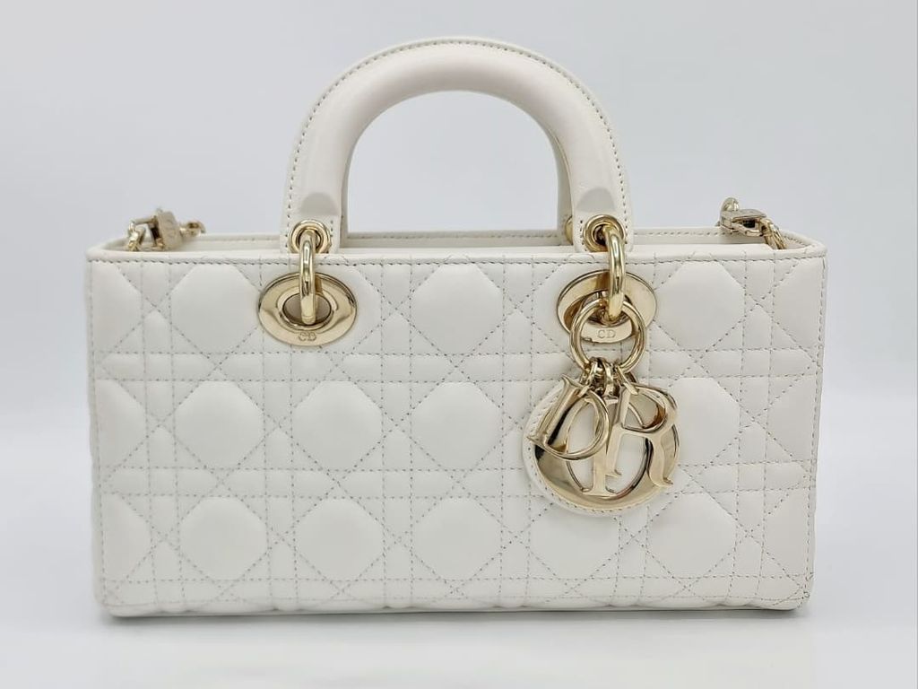 4fadd69f-3941-4f6c-b520-b753eba5c81b