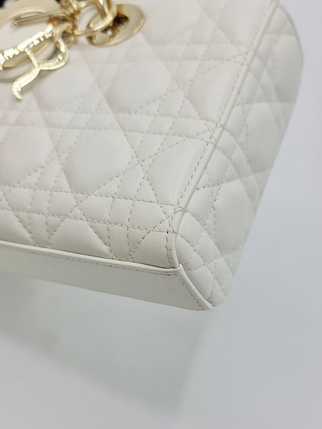 0ccfe5d2-a13d-410f-9c31-f850651878c6