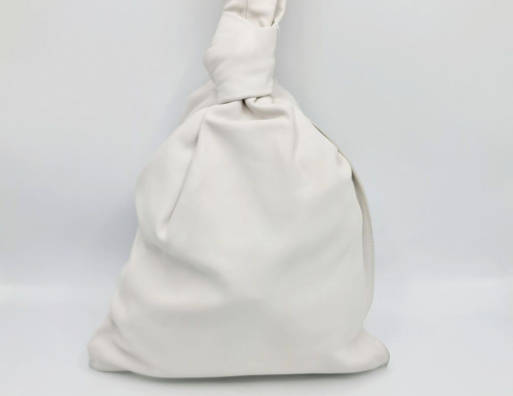 4d0b1a1e-b5f2-44ee-9d7a-ebce57ed0d37