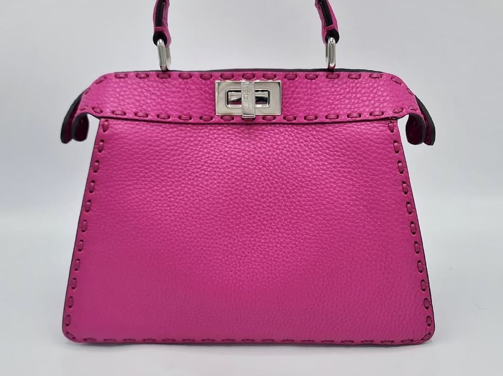 6aa30553-b059-468d-b8bf-0f416a376da2