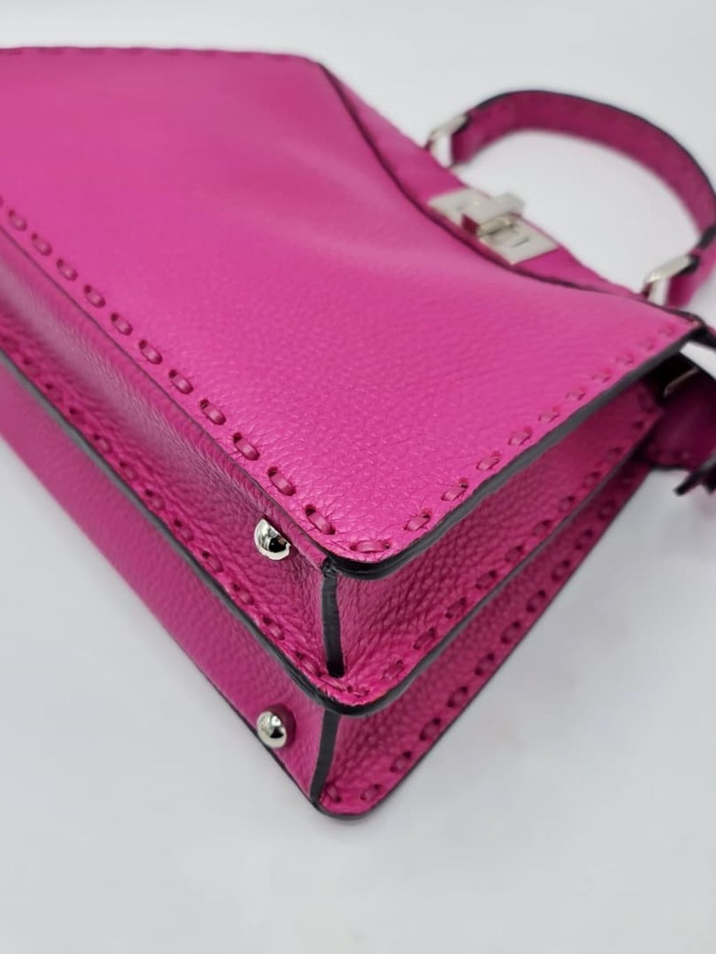 7515378a-10aa-4adb-8e6e-b25bb4c95bf9