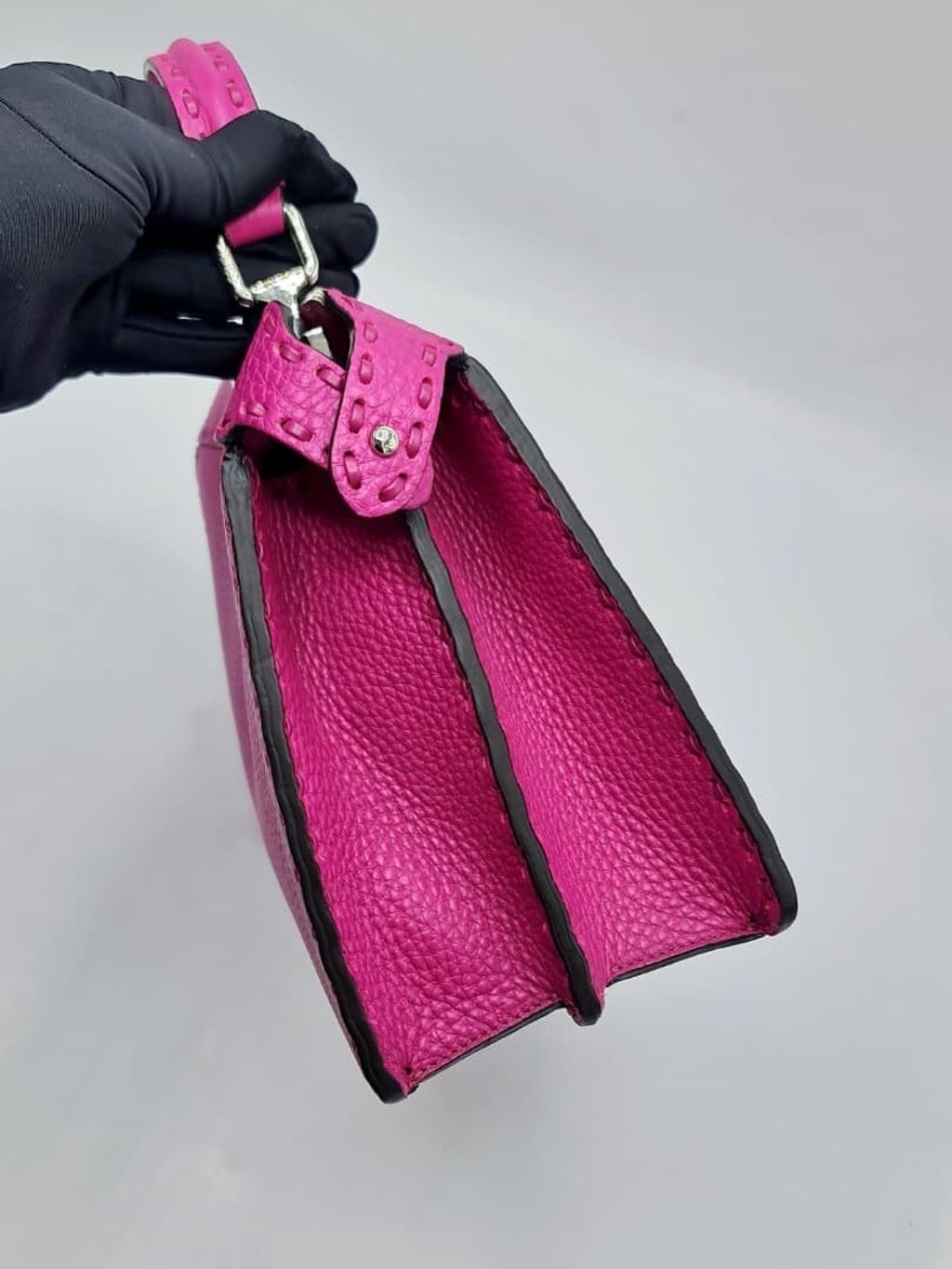 dfbccf53-c080-4d3a-858e-a1d58e2fcefa