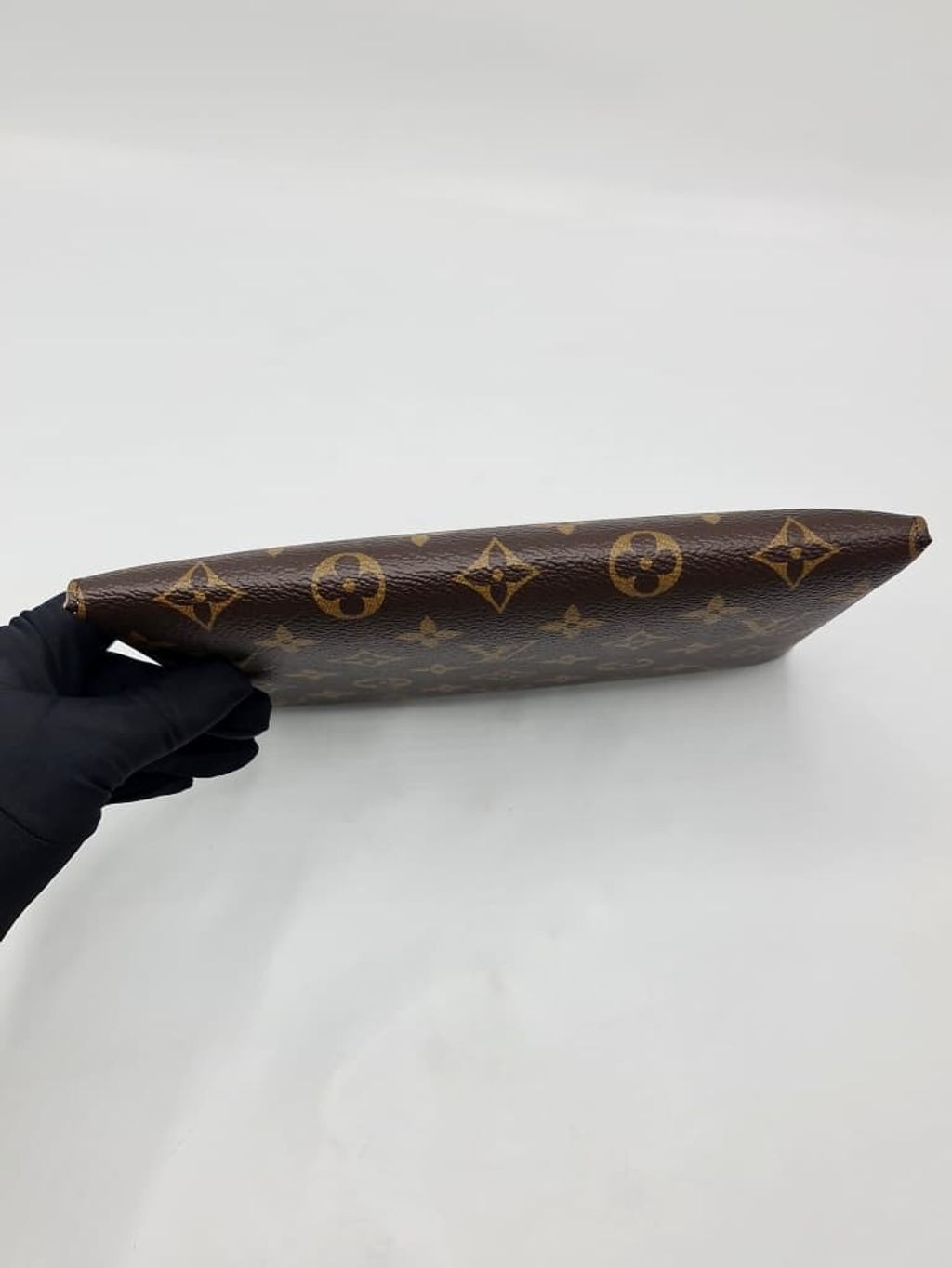 390f1aff-d140-489d-b739-ac4a61810710