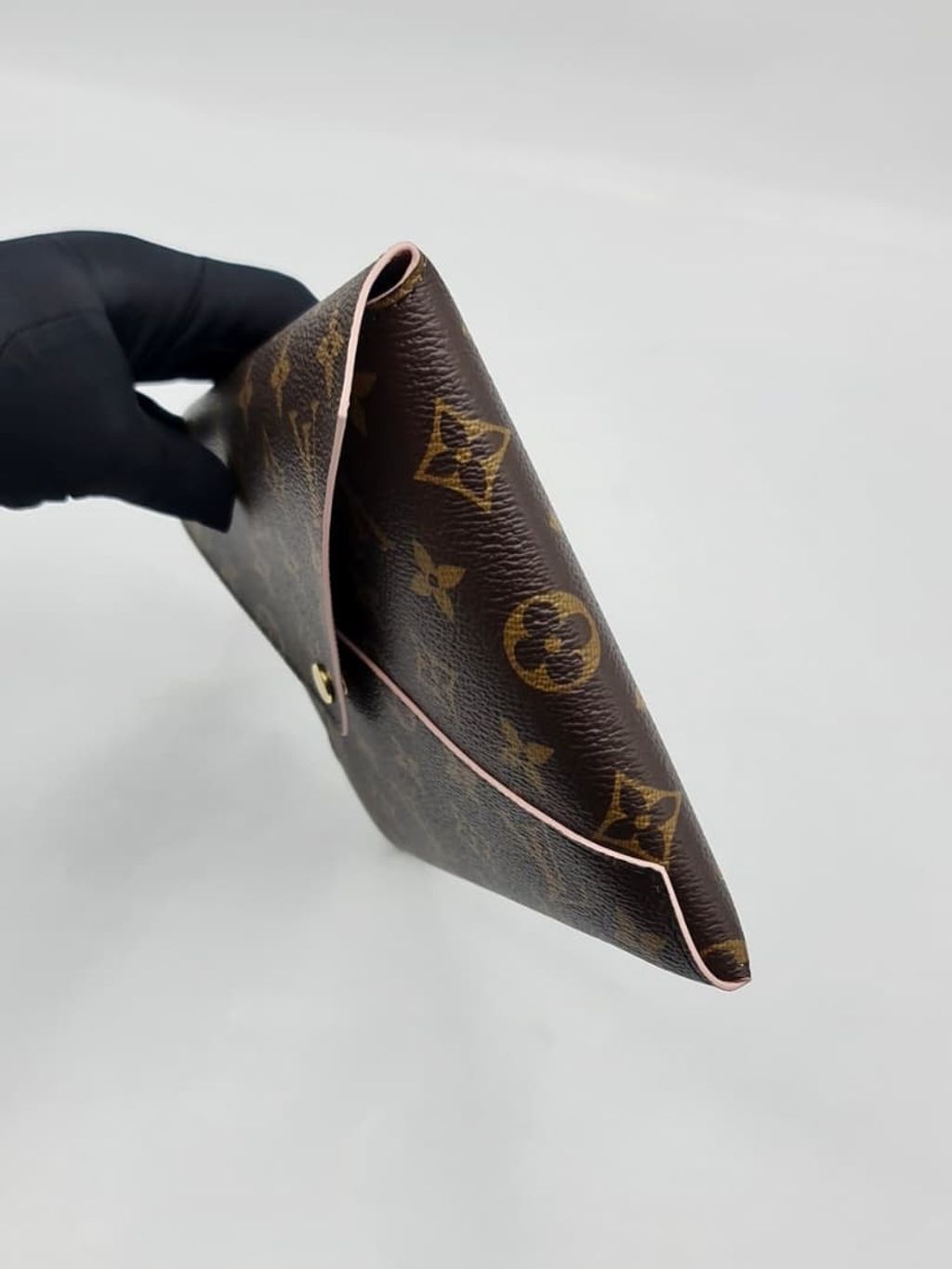 77a0adf0-a382-4f8a-bc6b-18933a761bfc