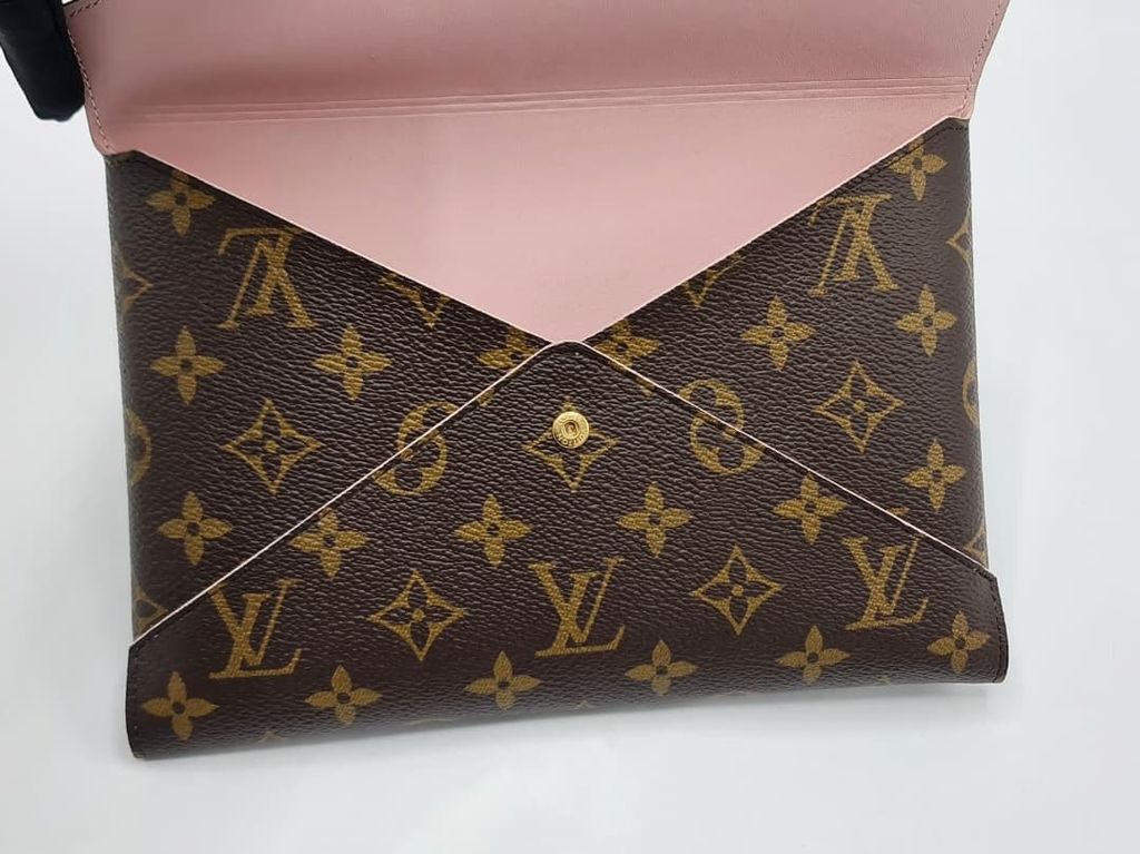 b59f6317-73c9-454b-a795-9d46f2ecc184