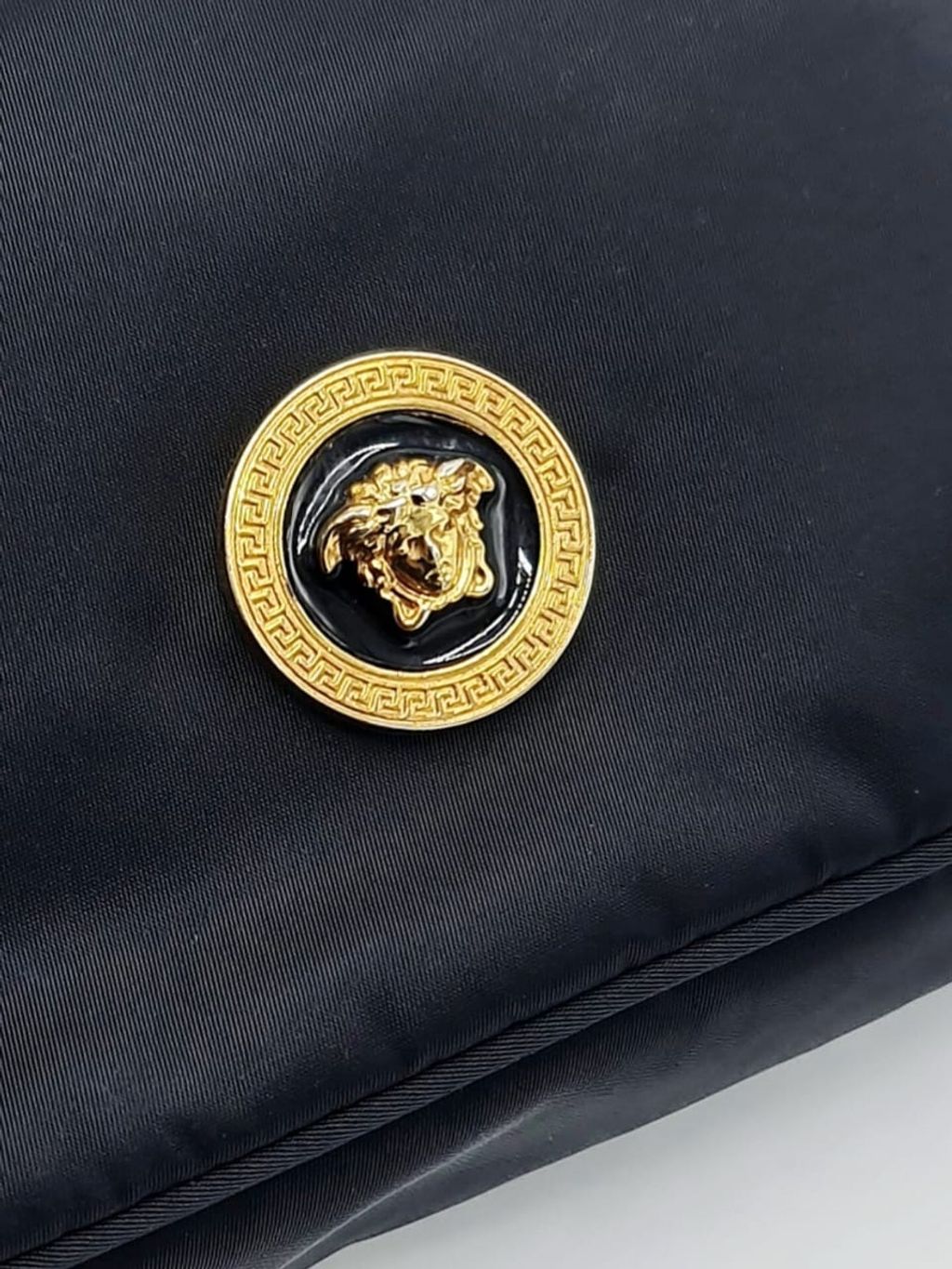 a528ad7f-d8b6-415c-9aaf-9ae70a06f36c