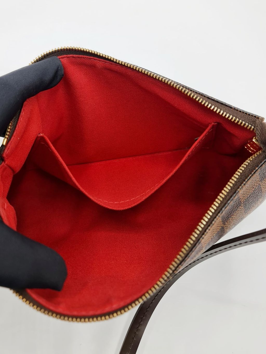 c96ddff4-1bf7-4628-a107-86188a69946f