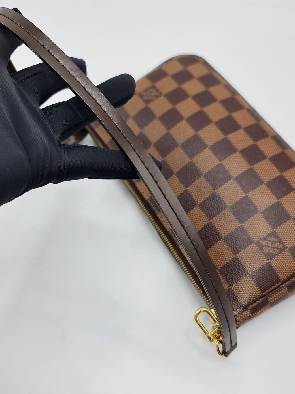 1315c34a-9ab5-4a22-a73d-eb29010a30b9