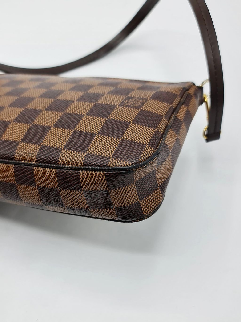 ef25a0b6-838a-46be-bdf7-387f0c3b832d