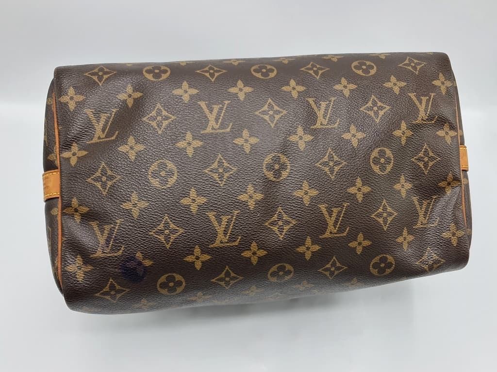 ca988a3e-e518-49e9-8629-1876005ecf73