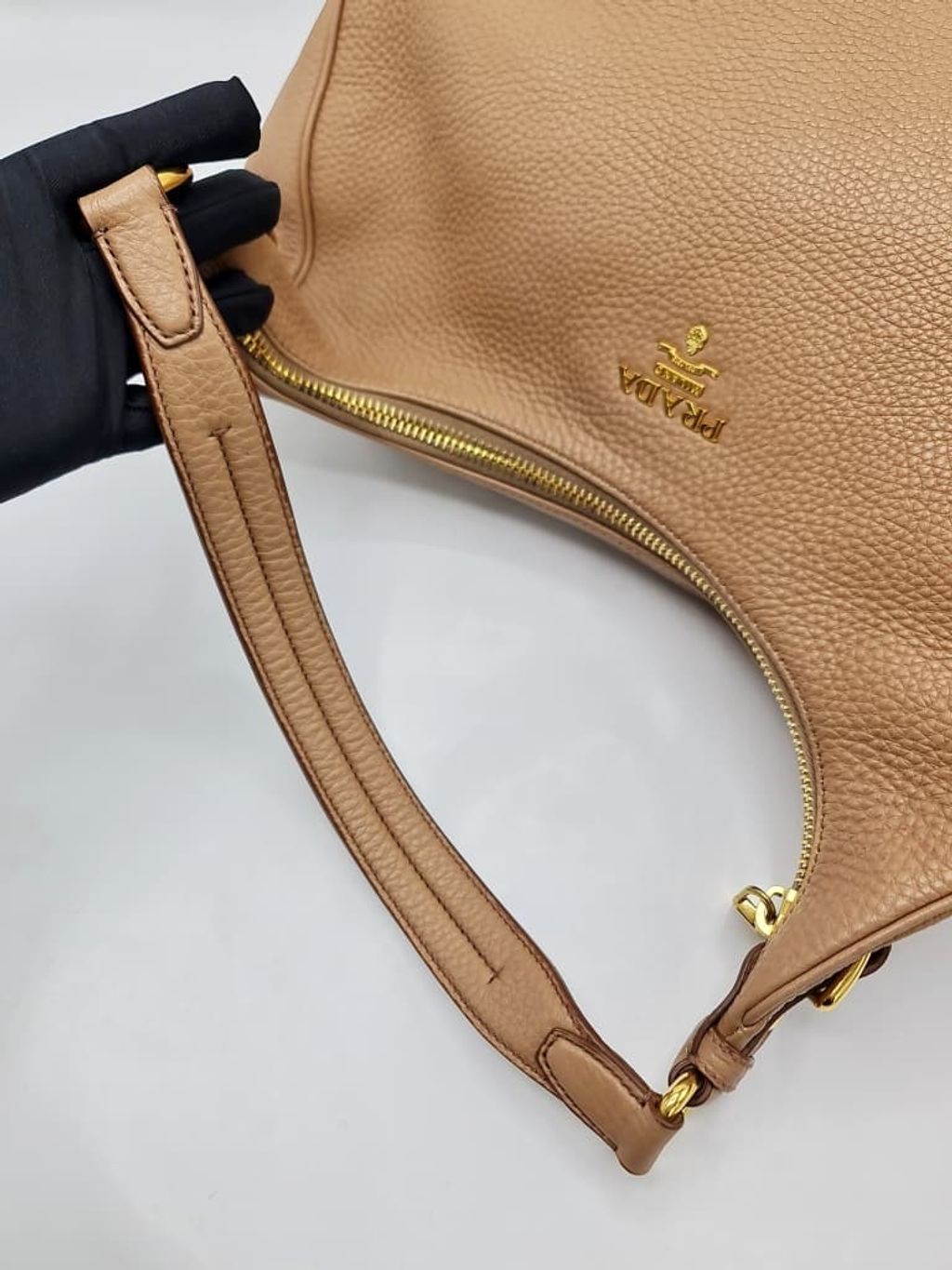 f93330c4-37fb-48b4-83f2-a25d7ebd6d16