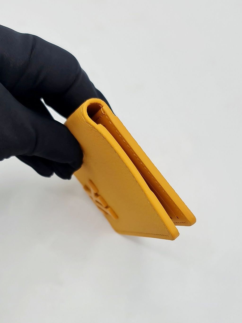 a27491f4-f7fc-451e-a9c2-841519501c3e