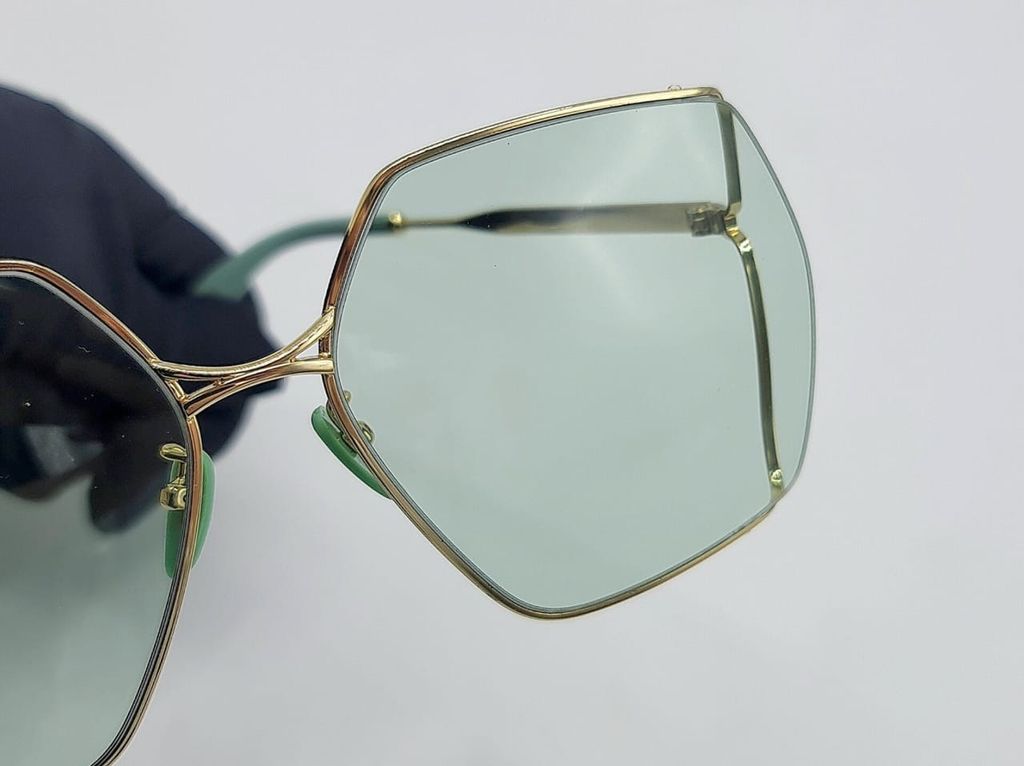 773046f5-808f-4fa7-94c6-7676c5a223a5