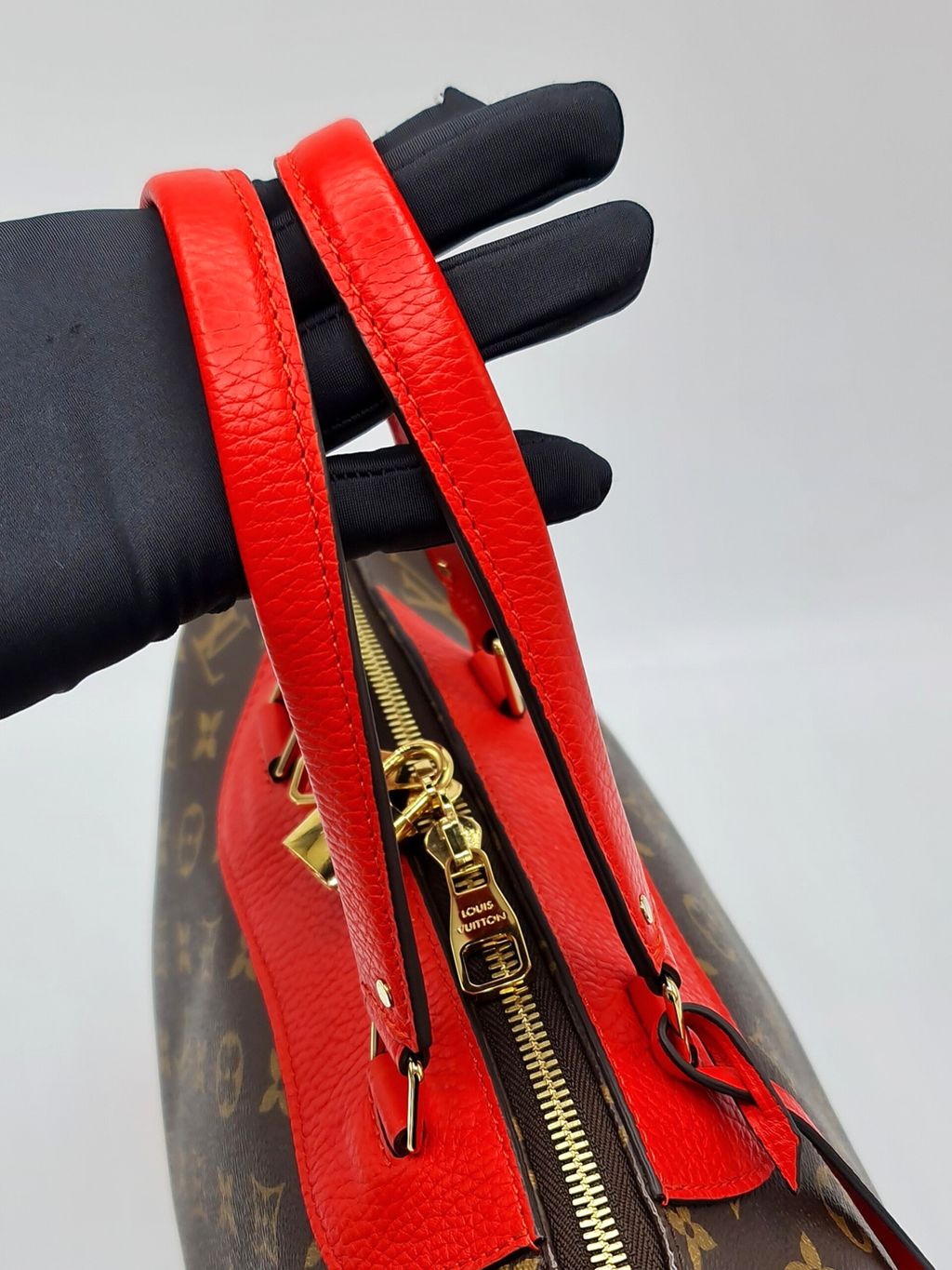 a03940a1-3753-4b13-8ccb-a86ac6530163