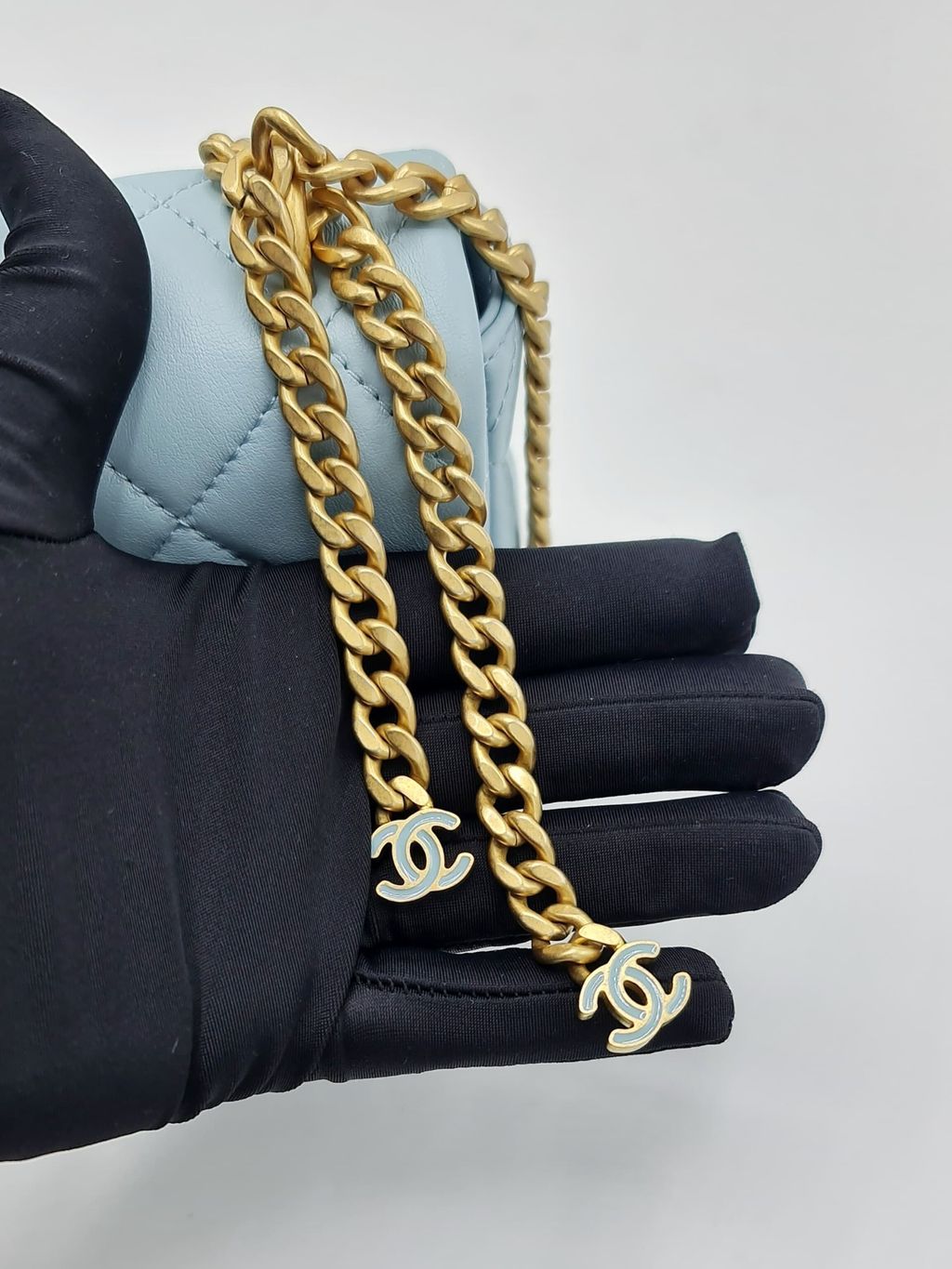 3be6d3b3-eaee-43ff-94c1-6ab3a5171d85