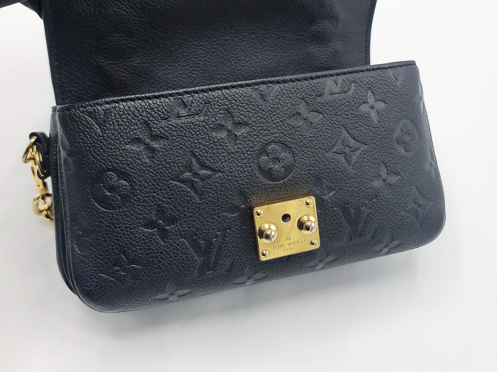 8f0c4c1c-7344-4edb-b062-74f5f5addb4b