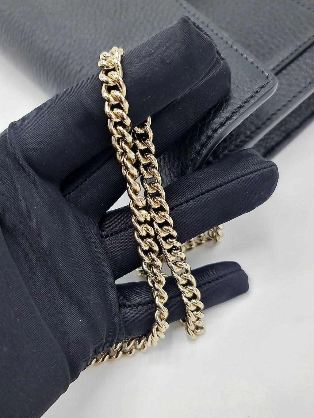 b594d17b-fadf-48d3-9150-71de4d29fc05