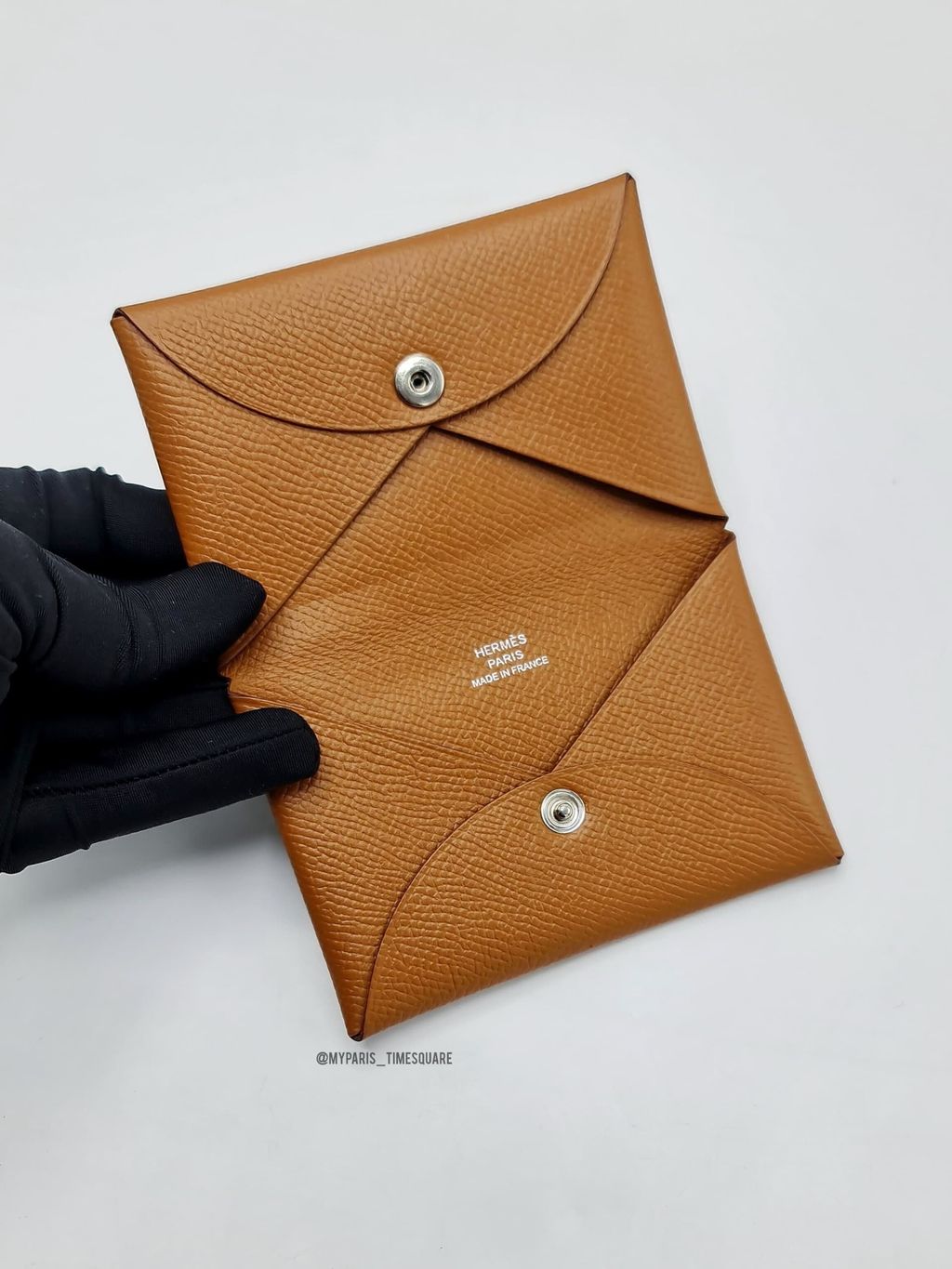 f2a60940-0e55-411e-9770-f1a598055bb0