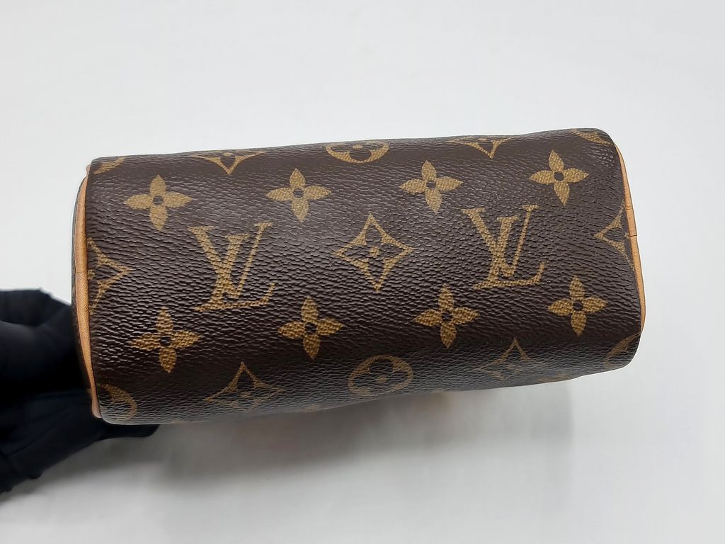 97f17387-2477-48f5-adec-e6aa956477ba