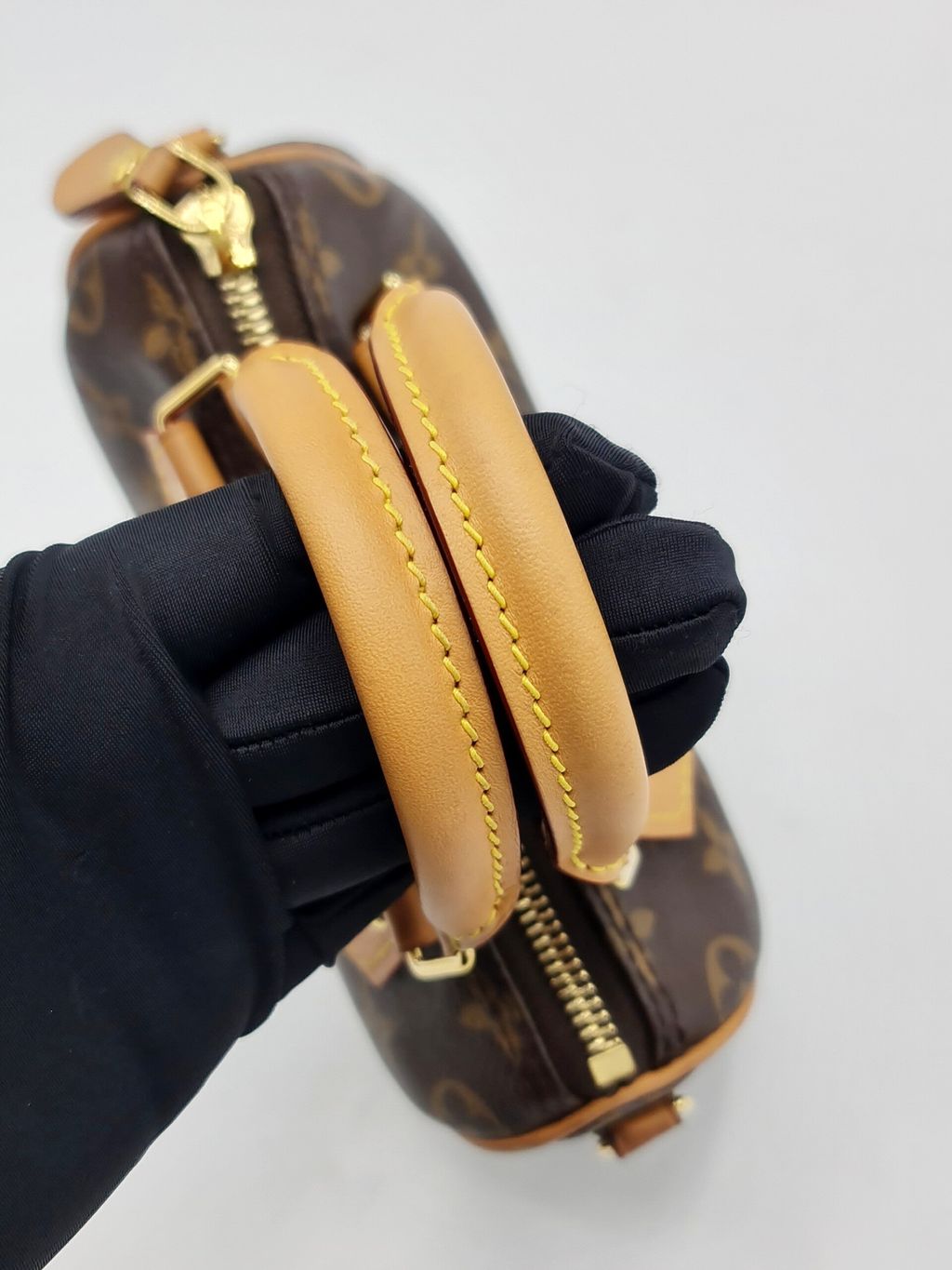 716746a8-1a49-43d3-8d5d-529651ee055b