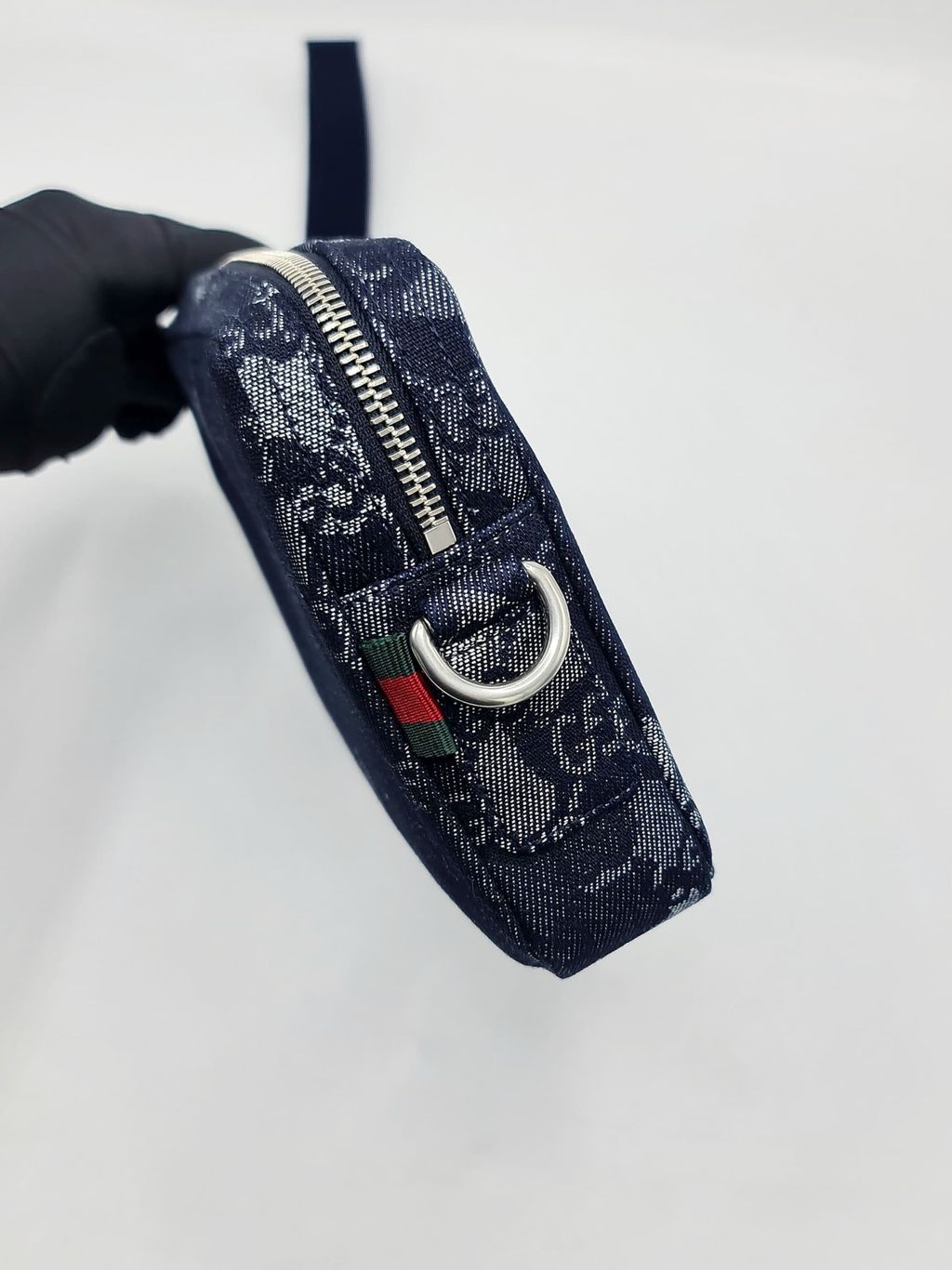 fd921fd1-91a2-4623-a984-3ed69d8802f1