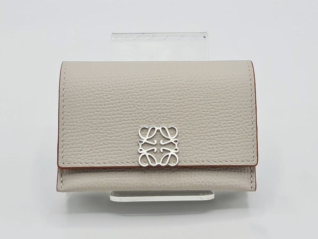 f92eb4ef-5ba9-47e0-af65-2754000894cf