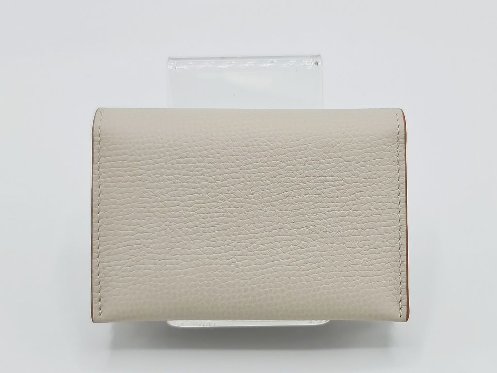 e91f3f8e-6bad-4884-8e22-3c849a15ec35