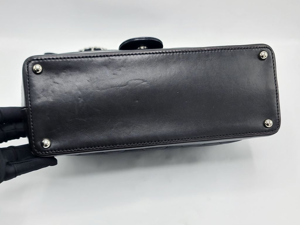 11668185-2ae7-418b-8a36-3076f6df3180