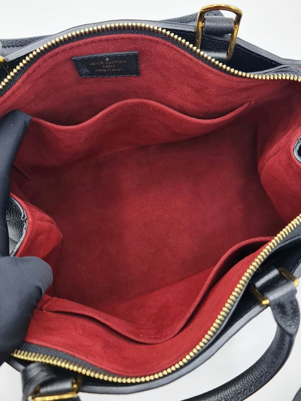 6c7b21de-343b-4932-b7b7-4700bf20f869