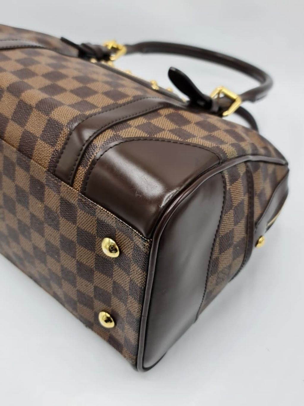 b7d27da3-6455-464f-aaad-78530b3bf16c