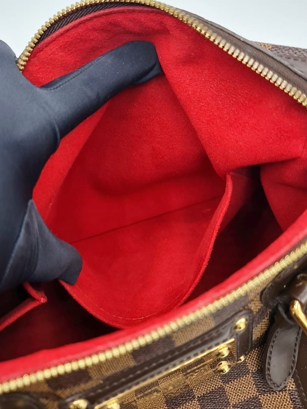 33d5e261-6547-451d-a345-75ff95e6a2e0