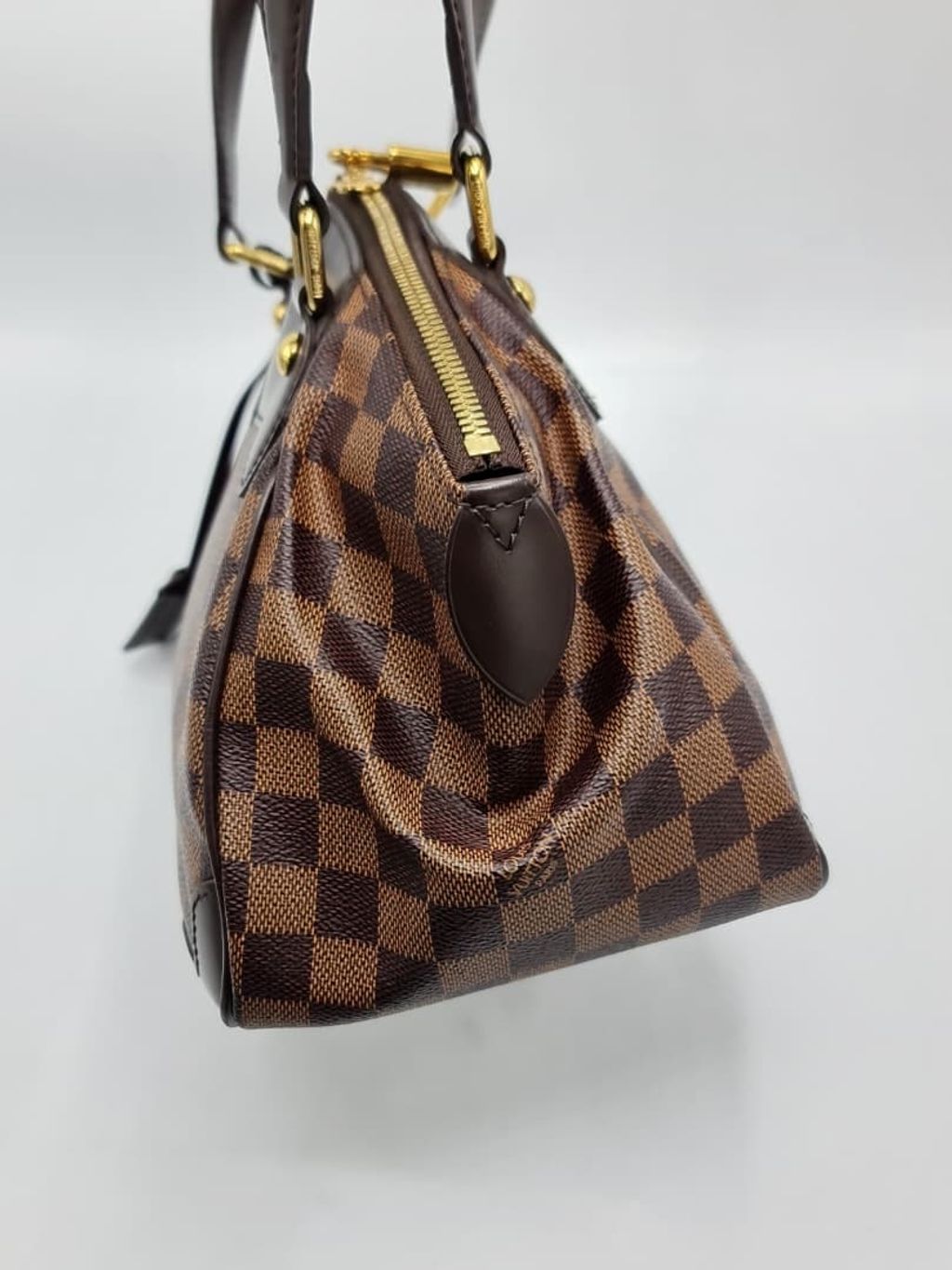 1cd0b975-dcaa-463b-9e93-3cebfe71b5ae