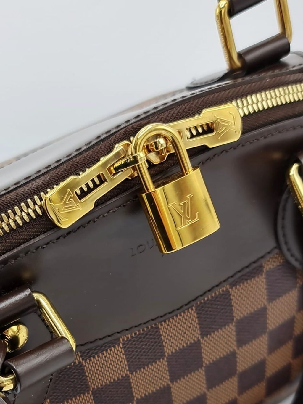 d12814df-2855-4cc0-a274-3ad74072f7b3