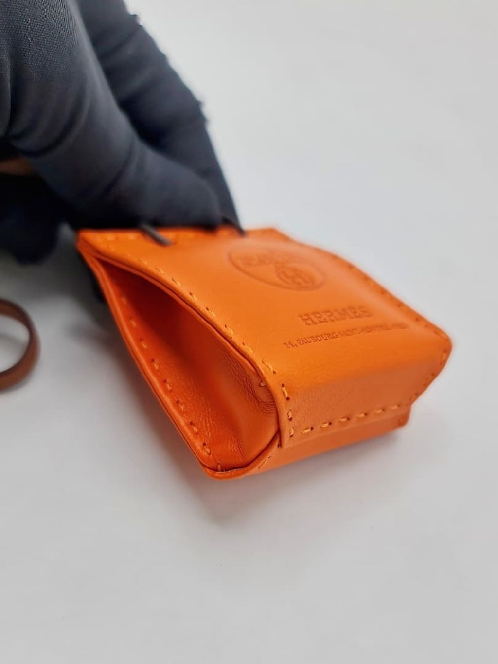 934c593e-90b0-4c37-ad81-bf9e8f8d328b