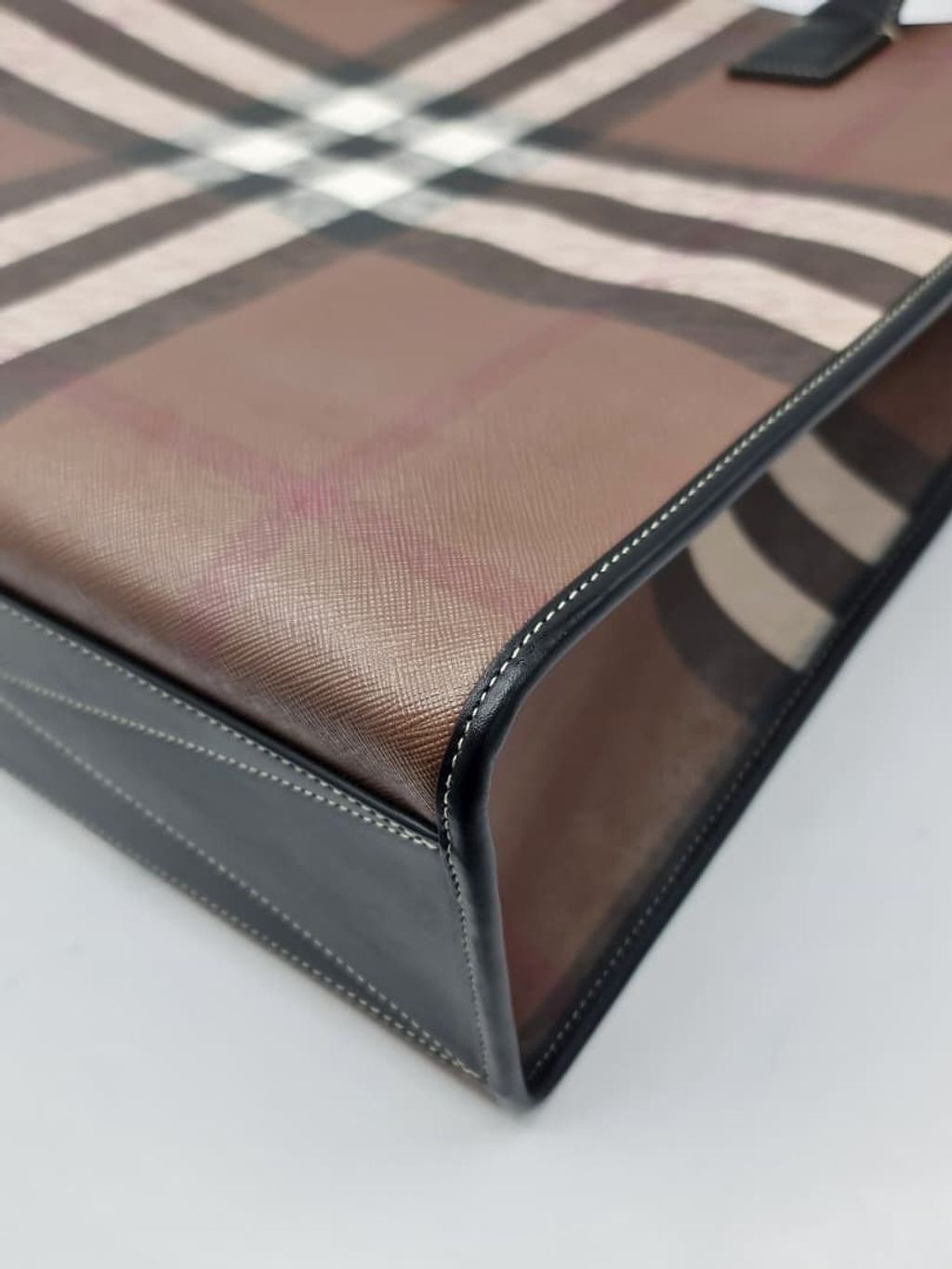 2712fcc9-8c3d-43bd-b26c-7aee851cf11b