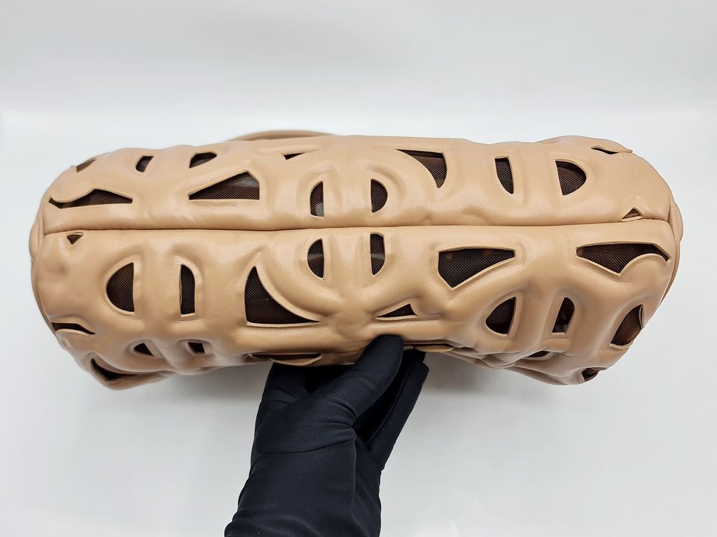 e062fa09-9c75-4648-99ff-47516ef53072