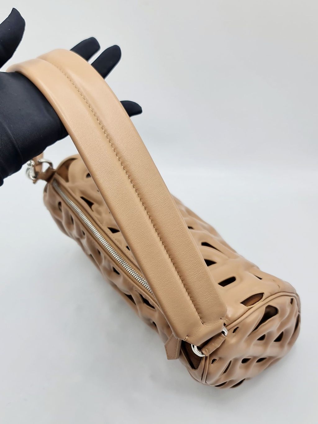 0d4d8165-f7a5-4f48-8bf5-4bf4c7bc42c5