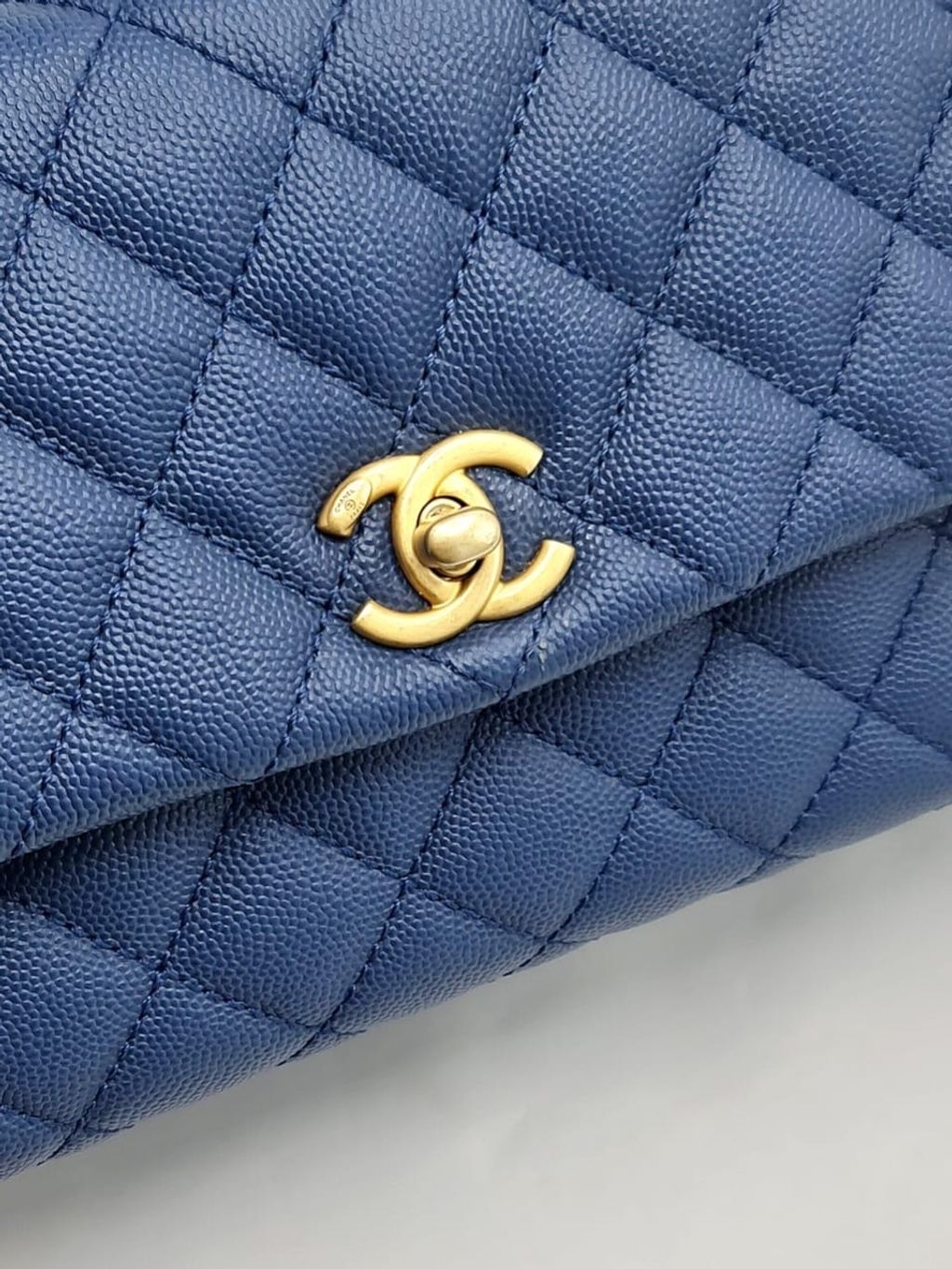 e9dc98d6-9d4b-483d-b61d-cdf1ee4e2b57