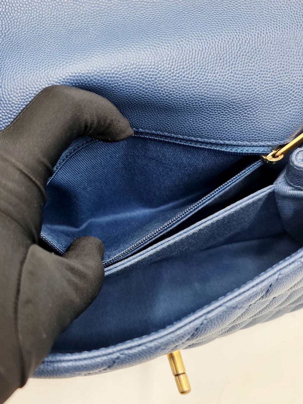 bca458ad-a8b2-40f8-9e56-0c22f422b366