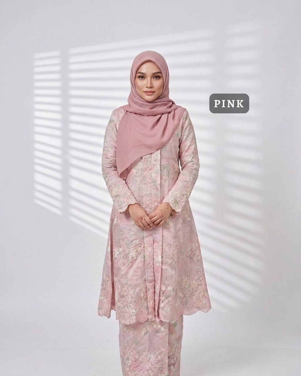 haura-wear-saffya-skirt-set-sulam-embroidery-pario-klasik-tradisional-mini kebaya-fabrik eyelet-raya-muslimah-long-sleeve-baju-skirt-kain-perempuan-baju-sepasang (33)