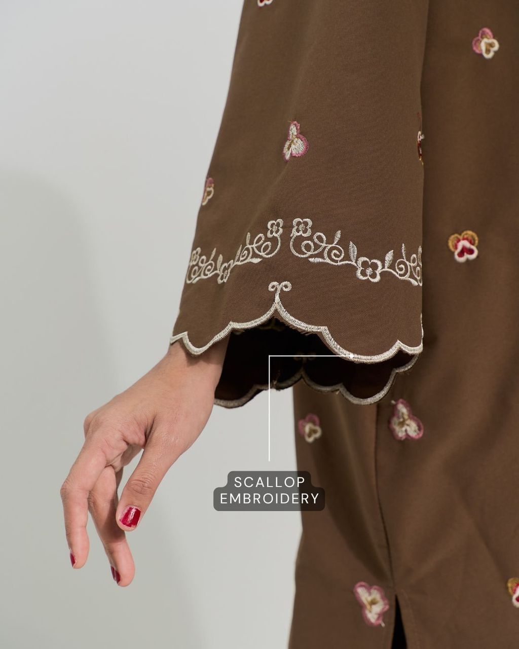 haura-wear-aufaa-skirt-set-sulam-embroidery-pario-klasik-tradisional-mini kebaya-fabrik eyelet-raya-muslimah-long-sleeve-baju-skirt-kain-perempuan-baju-sepasang (16)