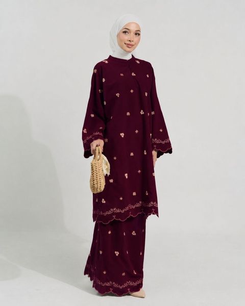 haura-wear-aufaa-skirt-set-sulam-embroidery-pario-klasik-tradisional-mini kebaya-fabrik eyelet-raya-muslimah-long-sleeve-baju-skirt-kain-perempuan-baju-sepasang (2)